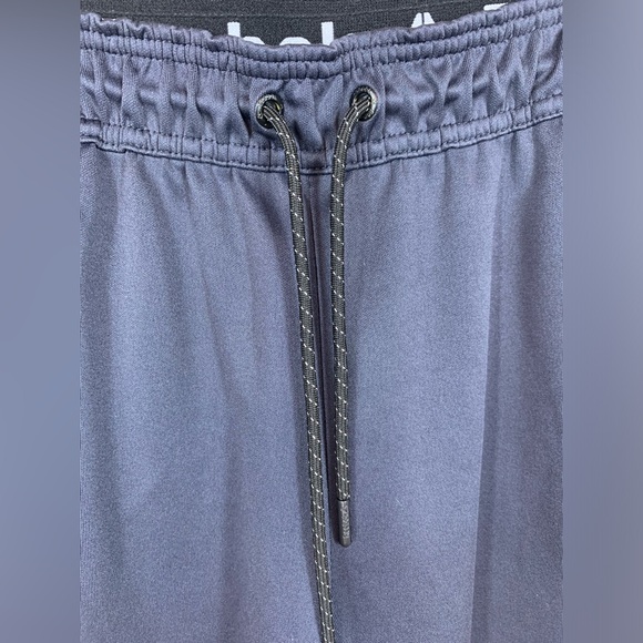 Reebok Dark Gray Stretchy Soft Track Pants. 3 pockets.  Zippers at leg base. - Picture 5 of 13